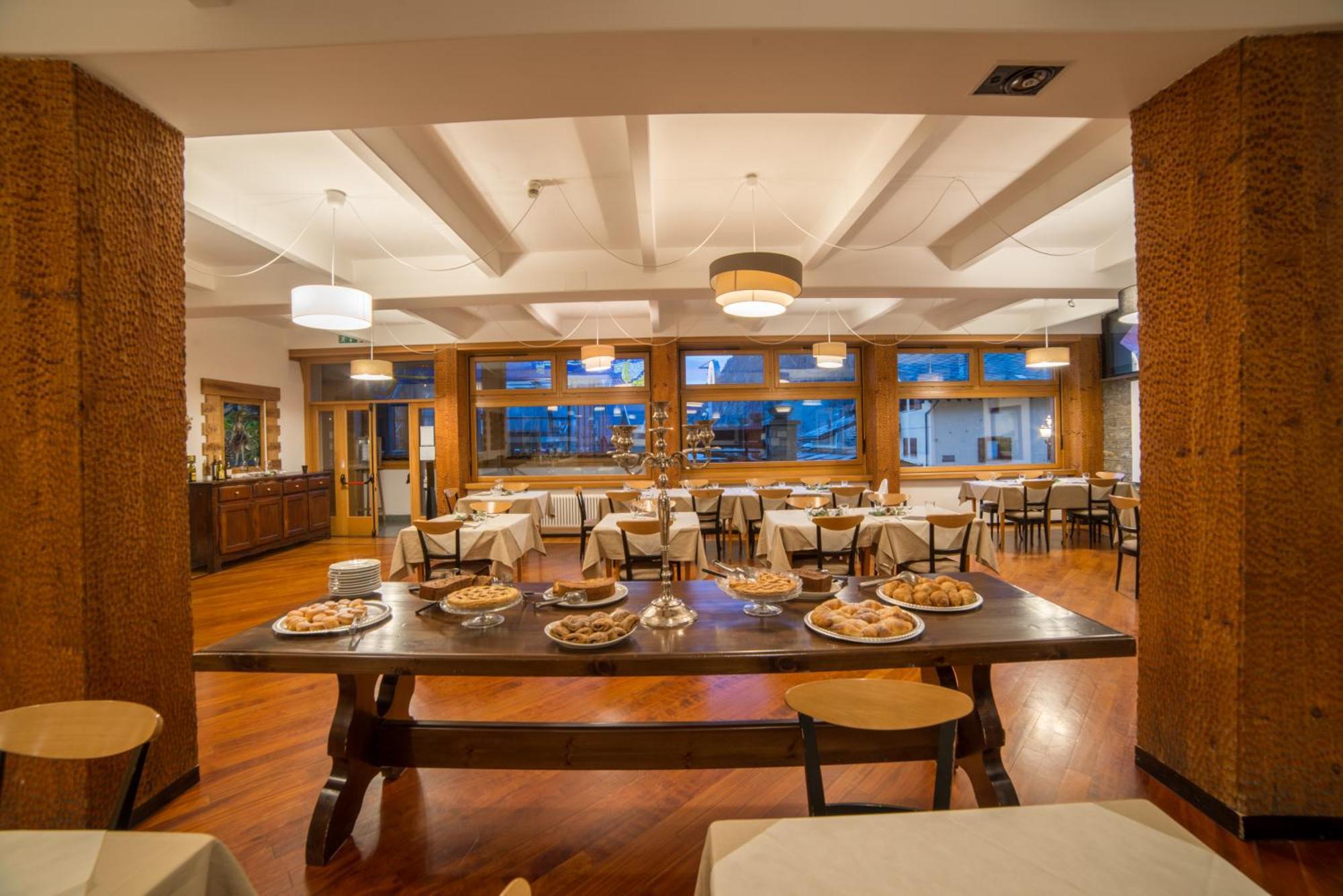 Hg Hotel Italia Брюссон Экстерьер фото
