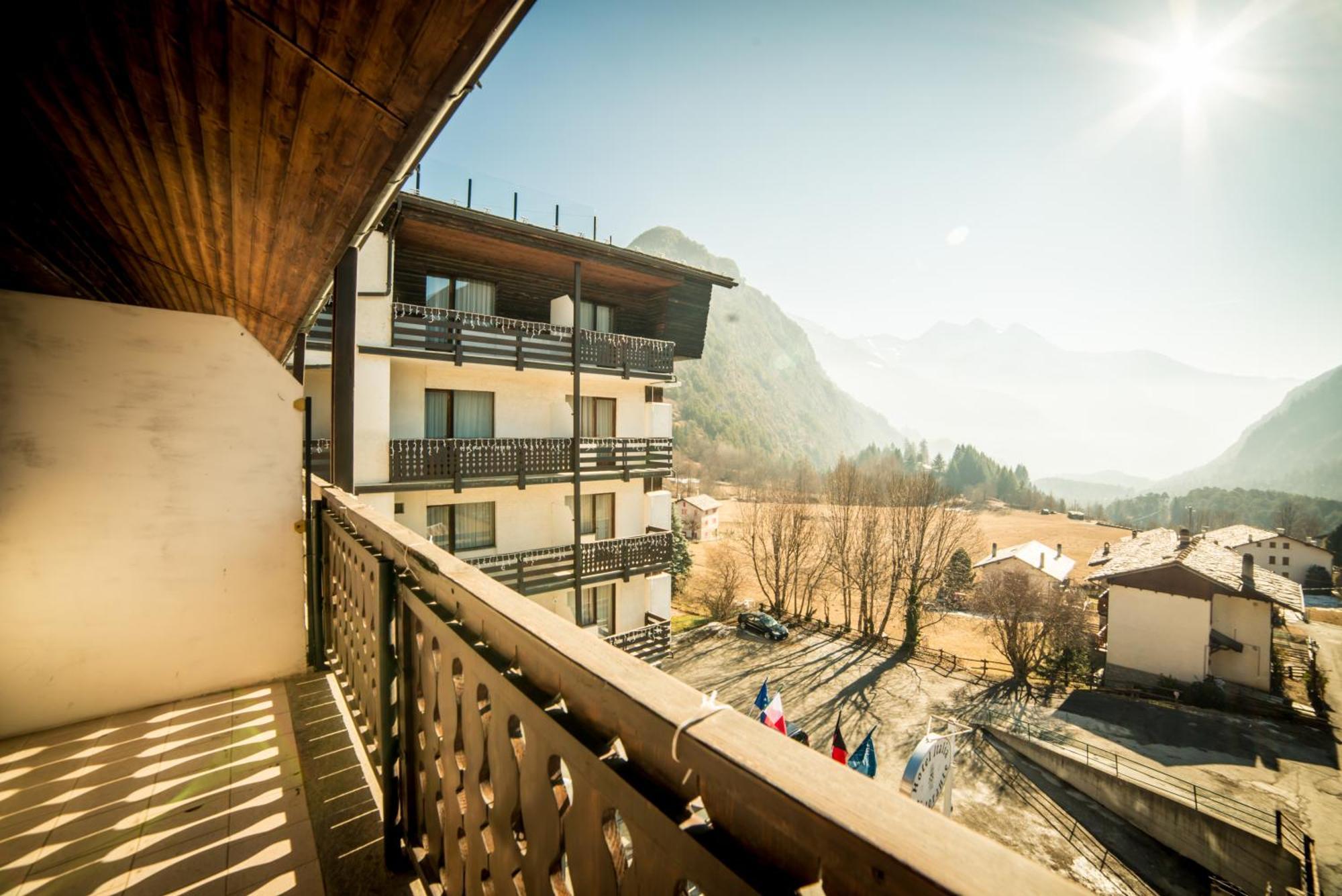 Hg Hotel Italia Брюссон Экстерьер фото